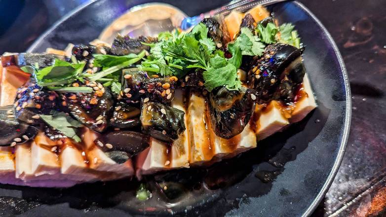 A6 Thousand Year Egg with Tofu | 皮蛋豆腐